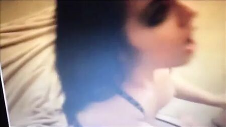 Paige, alias Saraya-Jade: raccolta di pompini hardcore e sborrate in faccia