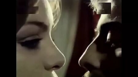 Arzu Okay - Sesso - Salih Kirmizi