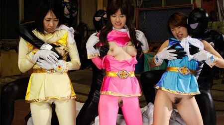 Eroi giapponesi, i Galactic Sentai sono stati fottuti, senza censure