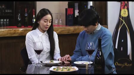 FILM PER ADULTI COREANO DI CATEGORIA 3 "Famiglia oscena" 2015