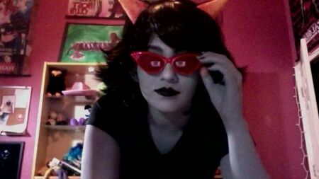 Il peestuck (nudestuck) di Semeterezi Terezi