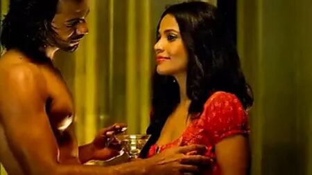scene di sesso bollenti di Bollywood
