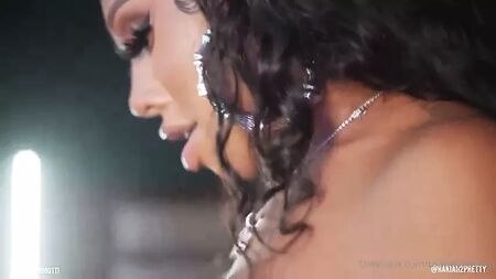Due regine del TS si scopano un ragazzo disponibile