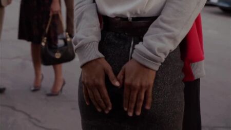 Il sedere della splendida Meagan Good palpeggiato su EXTRA, 24 aprile 2019
