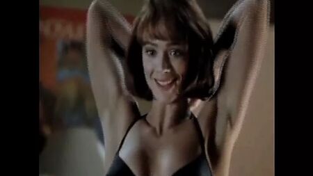 Quale sceglieresti? (Lauren Holly.)