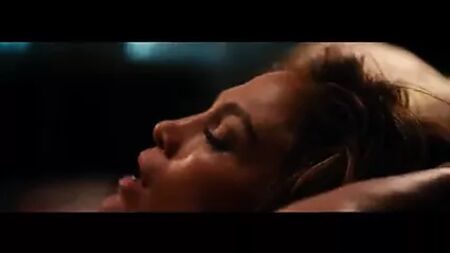 Jennifer Lopez in *Il ragazzo della porta accanto*