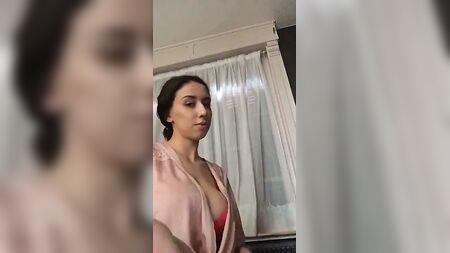 Il ritorno della ragazza araba ribelle, ma prima di tutto simpatica