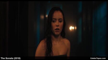 Freya Tingley: scene sexy e in lingerie