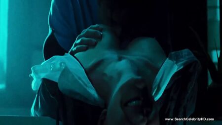 Madeline Zima: scene di nudo e sensuali - HD
