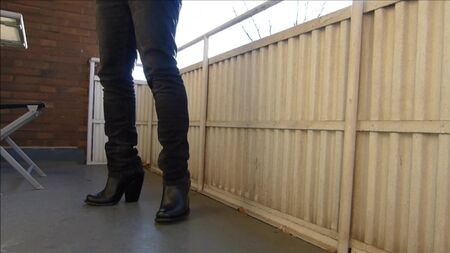 Stivali da cowboy con tacco altissimo
