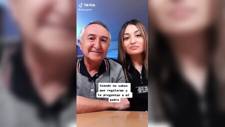 Anziano con la nuora su TikTok