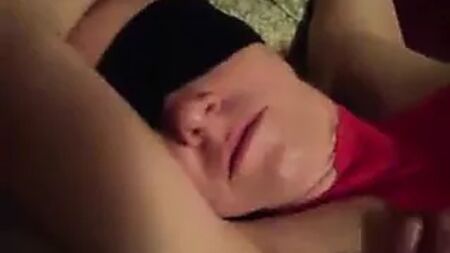 sesso di gruppo con manette turco