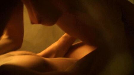La scena di sesso con Lindsey Shaw nuda su ScandalPlanet.Com