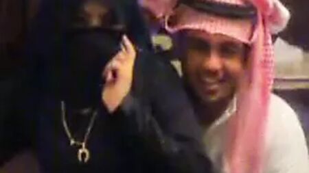 Prostituta araba con l'hijab del Kuwait, araba, araba, Medio Oriente, araba