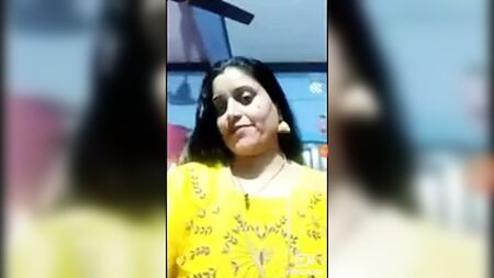 Facebook: la zia HEMA mostra il proprio corpo nudo durante una videochiamata su Facebook