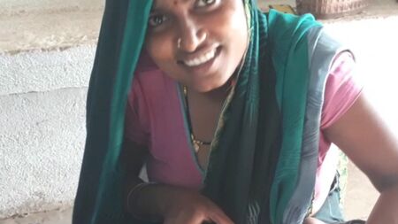 Sesso violento con una bhabhi indiana a pecorina