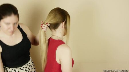 feticismo dei giochi con i capelli