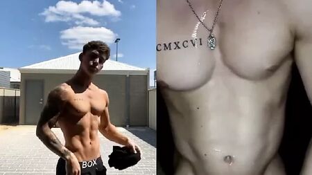 Ragazzo sexy nudo