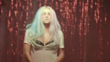 Ke$ha - Dirty Love (versione integrale)