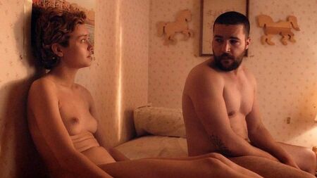 Le scene di nudo di Olivia Cooke su ScandalPlanet.Com