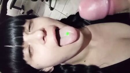 Sborrate in faccia, parte 3 (21 sborrate in faccia davvero hot)