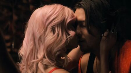 Katherine McNamara. Natalie Martinez... - «The Stand» stagione 1, episodio 5