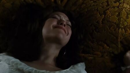 Amanda Seyfried mentre viene