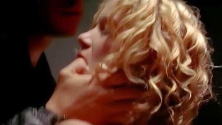 La scena di sesso di Christina Applegate su ScandalPlanet.Com