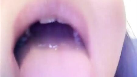 Video in diretta dall'interno della vagina