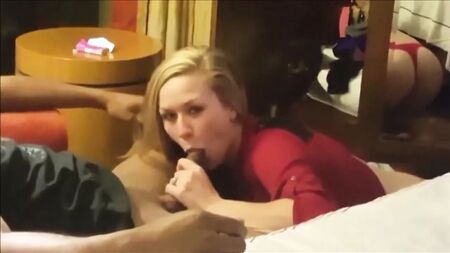 Moglie sexy amatoriale in un rapporto interrazziale con cornuto