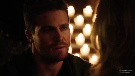 18+ Hot Arrow 3x20: la scena di sesso tra Oliver e Felicity