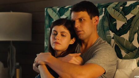 Alexandra Anna Daddario - «The White Lotus» Stagione 1, Episodio 1