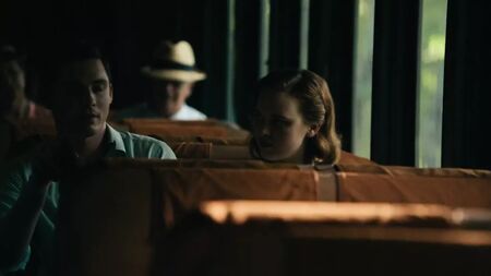 Odessa Young - «Shirley»