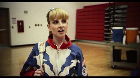 La celebrità Melissa Rauch si scatena al Bronze