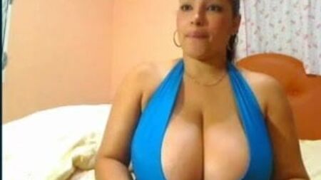 Webcam con tette enormi di ragazze latine