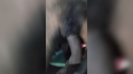 Una ragazza del Bihar scopa con il fidanzato in un hotel