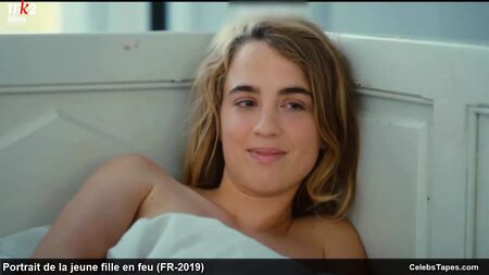 Adèle Haenel e Noémie Merlant: scene di sesso nude ed erotiche
