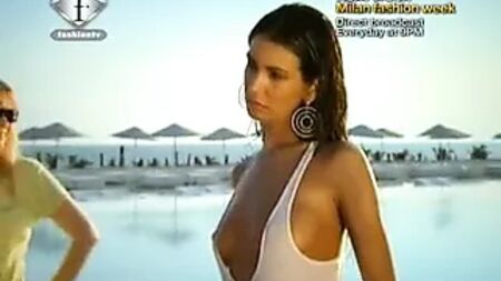 Fashion TV: Midnight Hot – Il servizio fotografico di Jessica Micari nuda