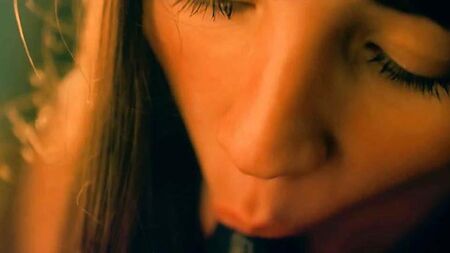Agostina Bettinelli: Pompino a tre in "Desire" su ScandalPlanet