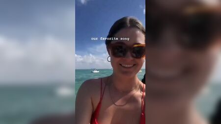 Dakota Fanning in bikini
