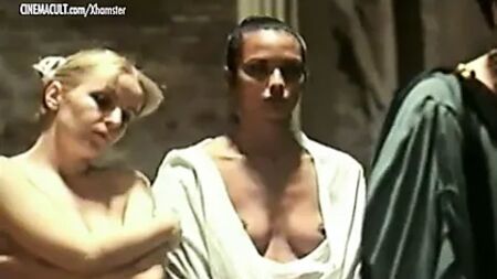Caligula 2: La storia mai raccontata - Laura Gemser e compagni