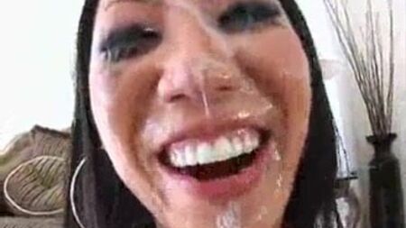 Tia Ling in faccia