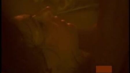 La scena di sesso di Leonine Smith in Underbelly