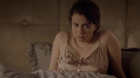Mia Kirshner - «La trappola della maternità surrogata» 02