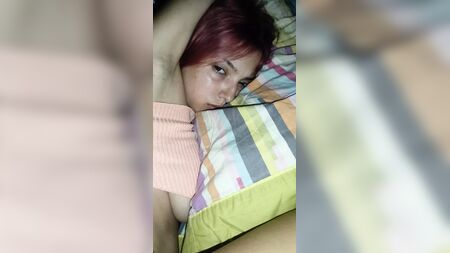 Scopare la figa da ragazzina della mia ragazza quando viene a dormire da me