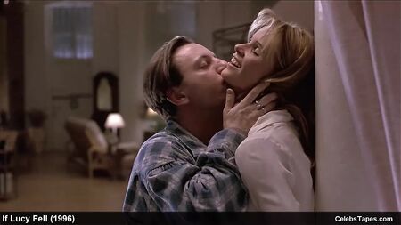La lingerie di Elle Macpherson e le scene erotiche dei film