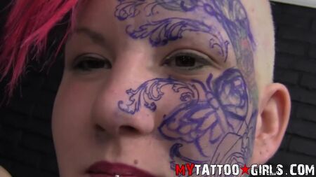 TATUAGGIO CON FACCIOLA DI ARACHIDE