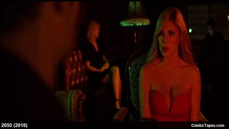 Video di sesso con Stefanie Bloom e Stormi Maya nude e tettone