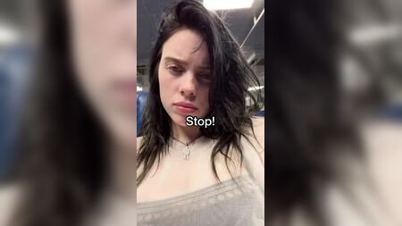 Billie Eilish JOI (Compiti da schiava, due sborrate, una rovina – CEI)