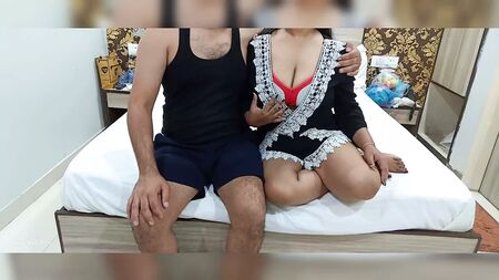 Sesso tra fratello e sorella indiani, doppiato in hindi, xxx